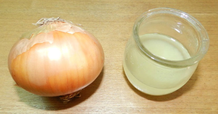 3-Powerful-Remedies-for-Hair-Growth-Onion-Juice