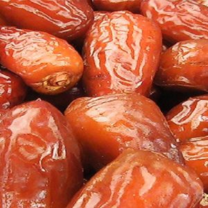 Eat Dates and Prevent Heart Diseases, Lower Your Pressure and Cholesterol
