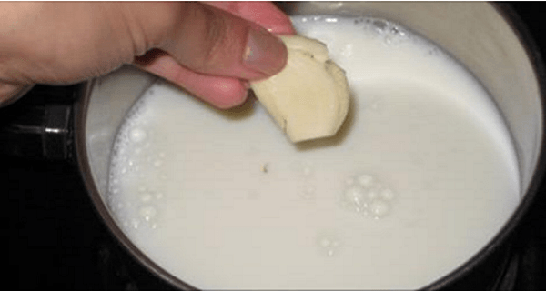 Put Garlic in Milk: See How it Cures Insomnia, Arthritis, Digestive Problems and Many More