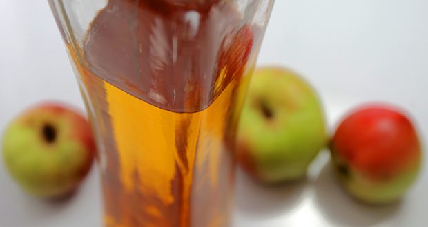 How to Make Homemade Apple Cider Vinegar?