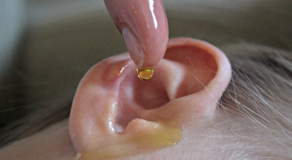 Remove Earwax And Heal Ear Infections With This Powerful Home Remedy