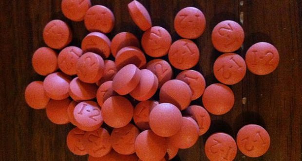 If You Have Over 40 And You Drink Ibuprofen, Stop Doing It Immediately