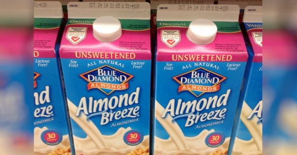 Don’t Drink Store-Bought Almond Milk and Here’s Why!